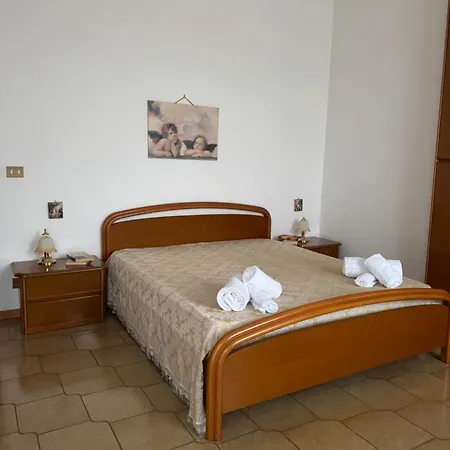 Dimora Dei Nonni Couette-café Pomarico